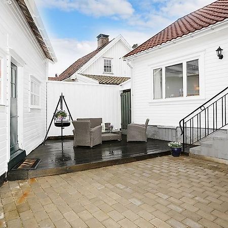 Mandal Privat Rom Og Husutleie Zewnętrze zdjęcie